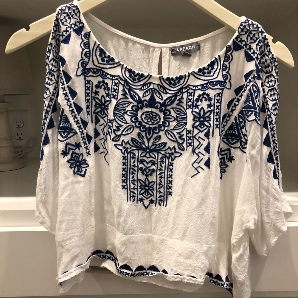 White and blue flowy crop top